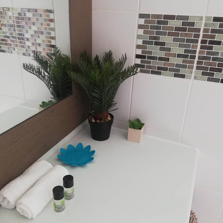 Studio Vue Mer Piscine Plage Kaz Punch Manganao Chez Julie Saint-Francois  Luaran gambar