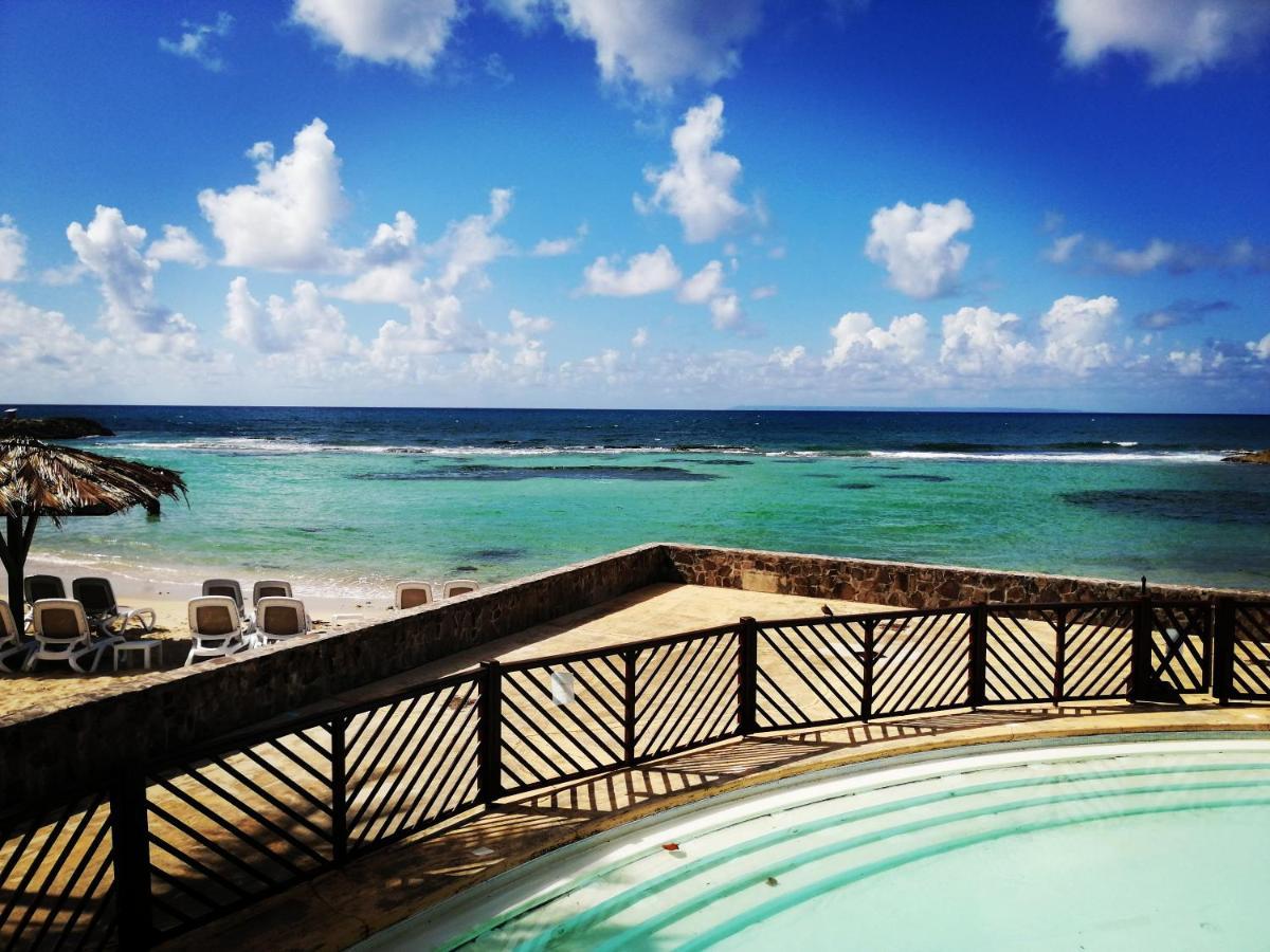 Studio Vue Mer Piscine Plage Kaz Punch Manganao Chez Julie Saint-Francois  Luaran gambar